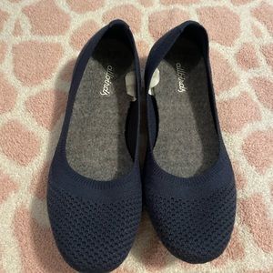 NWOT Size 5.5 Allbirds navy flats